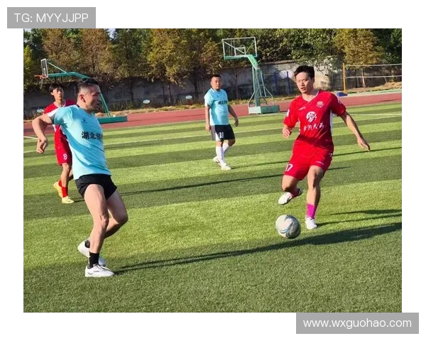 怀化队足球奋勇拼搏再创辉煌展现湘西力量点燃绿茵激情梦想