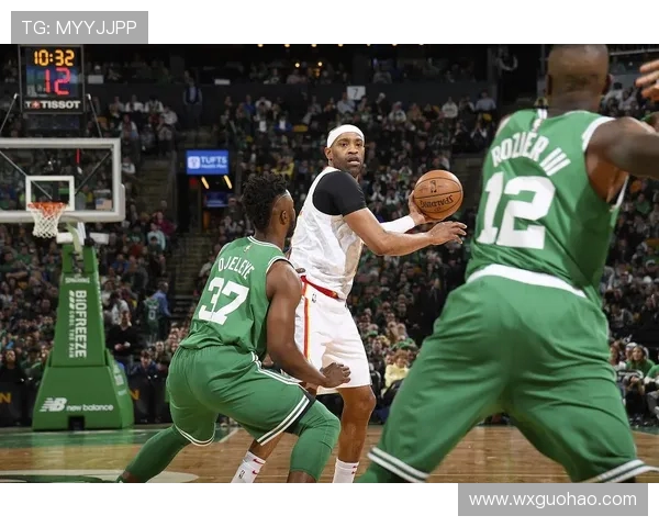 老鹰鏖战凯尔特人巅峰对决演绎东部激情争锋谁能笑到最后