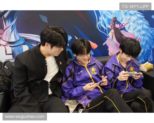 TES实力引发热议王者荣耀赛场上的争论与期待 TES实力引发热议王者荣耀赛场上的争论与期待