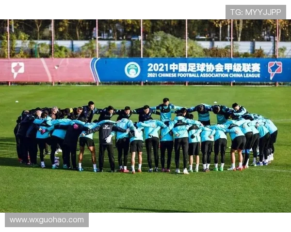 北京羽毛球队以84分稳居欧锦赛积分榜首位展现强劲实力