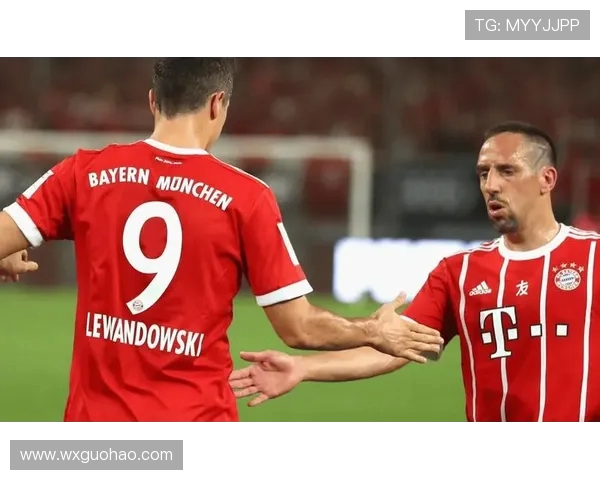 帕德博恩与科隆激战正酣谁能在德乙赛场上笑到最后